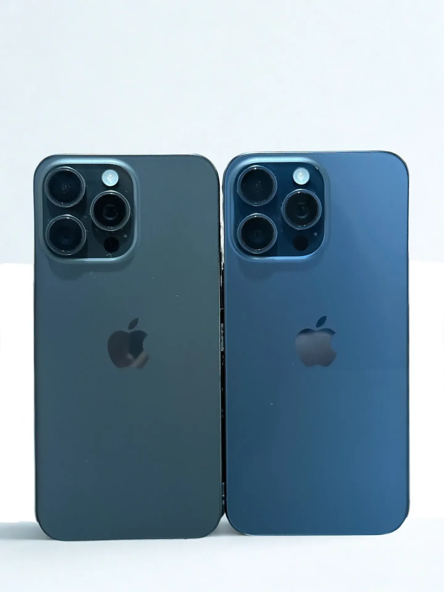 iPhone 15 Pro Max 256gb ESIM